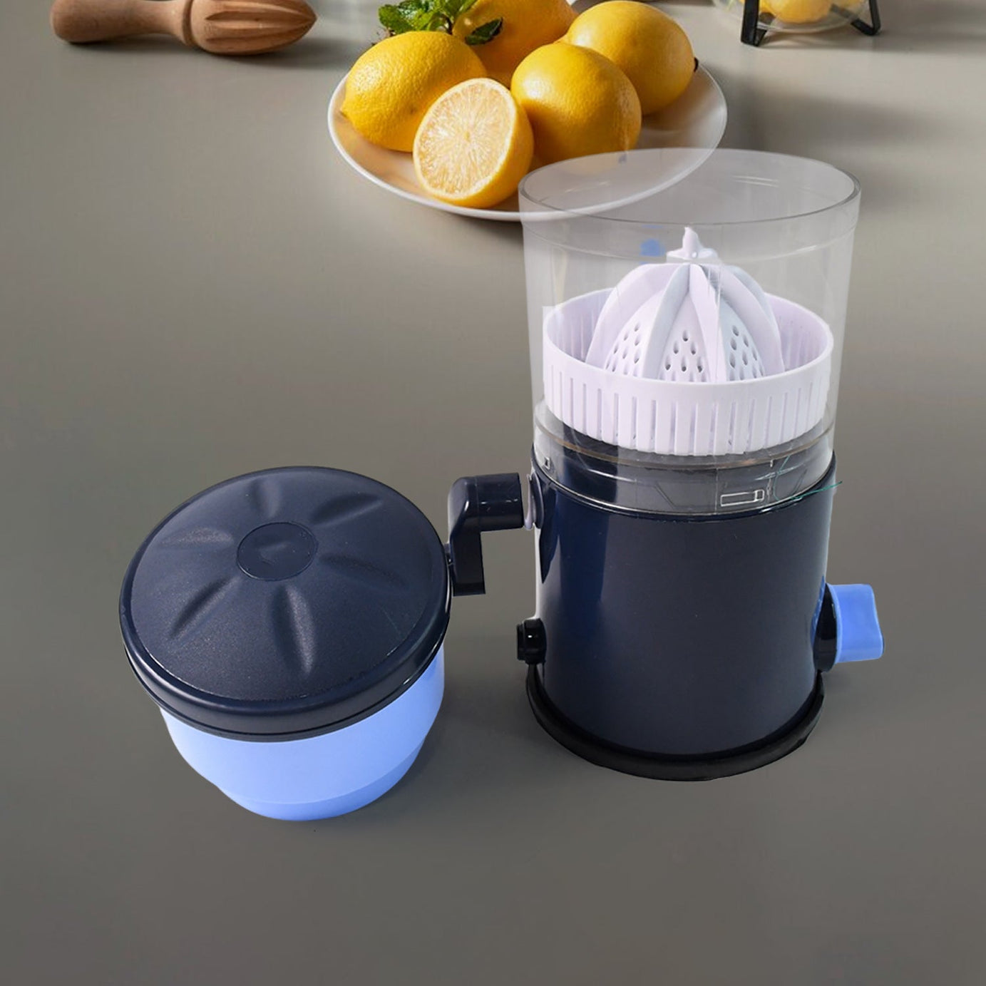 Ritu Hand Operated Compact Manual Juicer (Multicolor / 1 Pc)