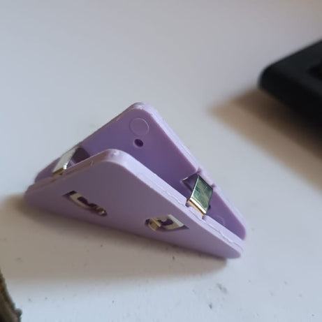 Triangle Paper Clips | Small Corner Clips for Paper, Document Clip (1 pc)