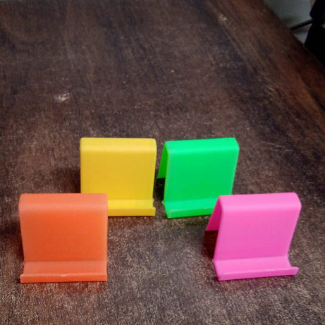 Durable Plastic Mobile Phone Stand with Angled Support (1 Pc / Mix Color)